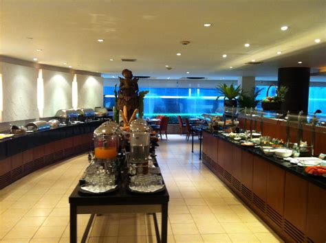 Does Peppermill Have A Buffet