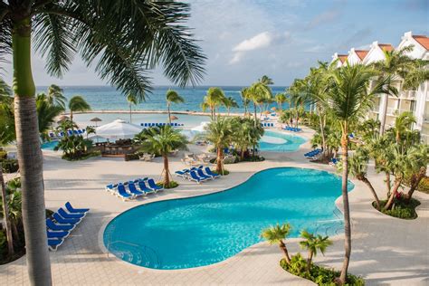 does renaissance aruba offer all inclusive