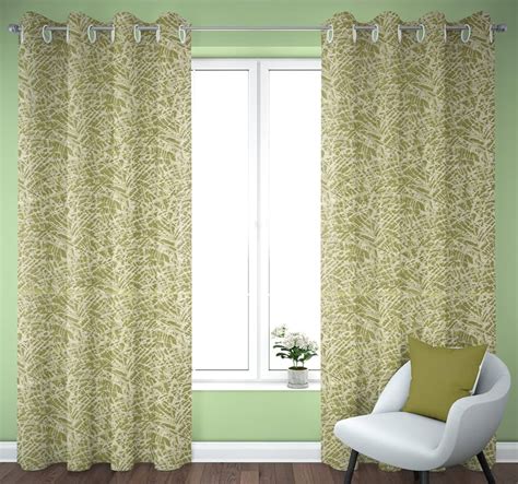 Does Ross Carry Curtains