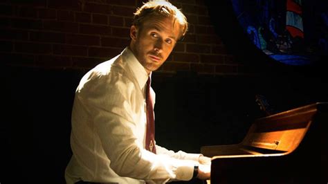 does ryan gosling play the piano
