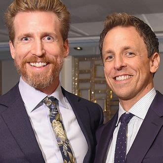 does seth meyers have a twin brother