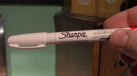 Does Sharpie Come In White