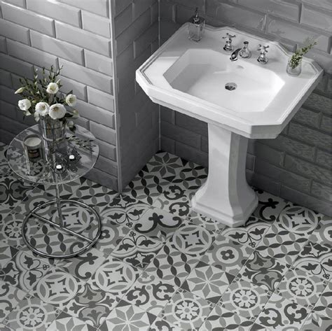 Does Shower Floor Tile Go Under Wall Tile