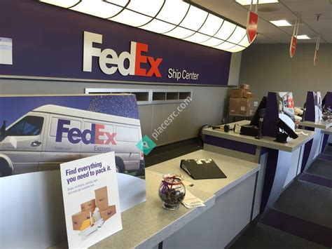 does staples accept fedex packages