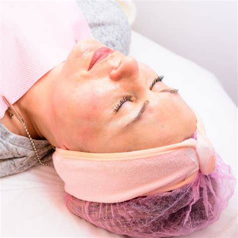 Does Steaming Face Open Pores