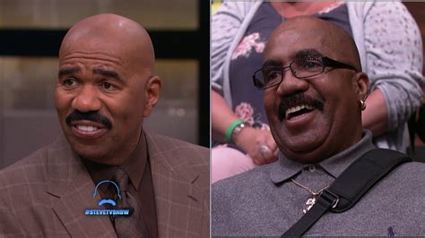 does steve harvey have a twin brother