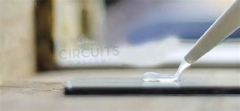 does super glue conduct electricity