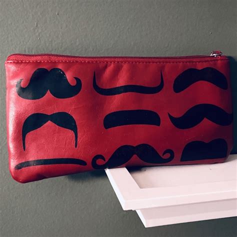 Does Target Sell Wallets