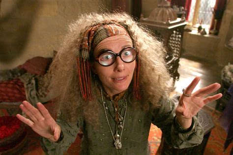 does trelawney die in harry potter