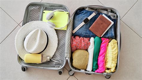 Does Tsa Open Checked Luggage