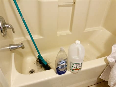 Does Tub Clean Need Soap