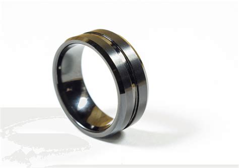 Does Tungsten Rings Tarnish