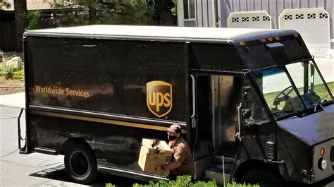 does ups deliver mail
