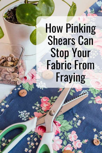 Does Using Pinking Shears Stop Fabric Fraying