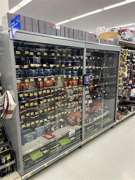 Does Walmart Change Headlight Bulbs