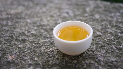 Does White Tea Come Decaffeinated