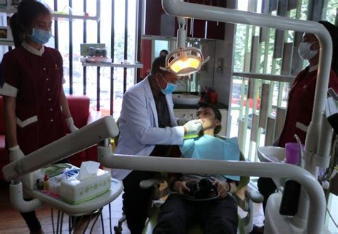 Drg Stefani Pramudita, SpKGA Dokter Gigi Kelapa Gading Audy Dental