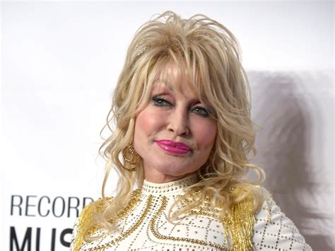 dolly parton without wig picture recently