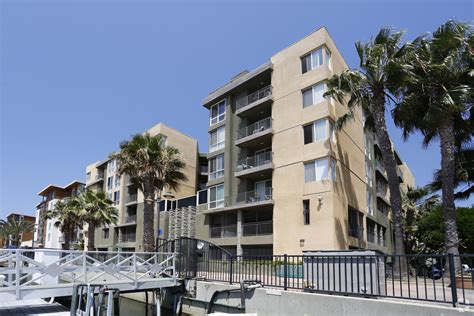 dolphin marina apartments marina del rey