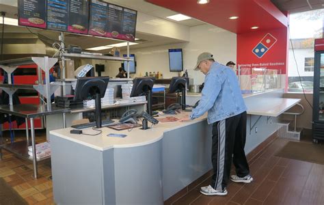 domino's pizza annandale mn
