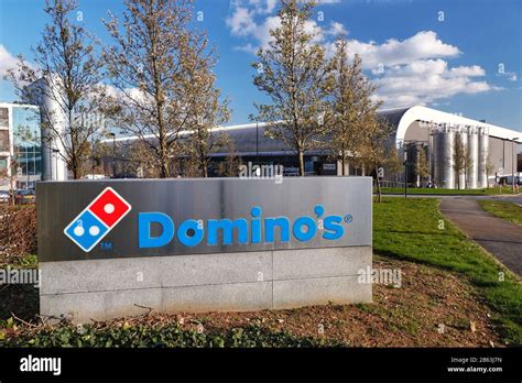 domino's pizza corporate headquarters