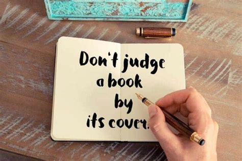 don't judge a book by its cover meaning in urdu