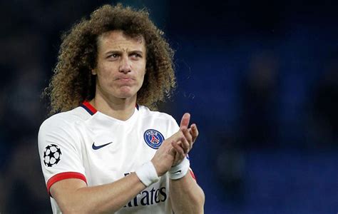 donde juega david luiz