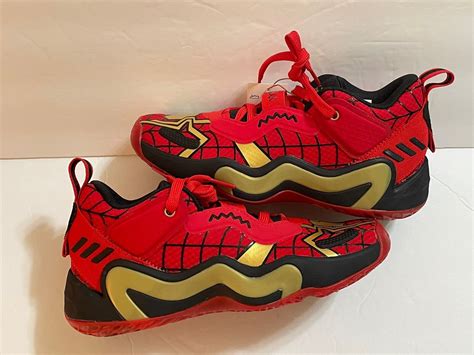 donovan mitchell shoes boys