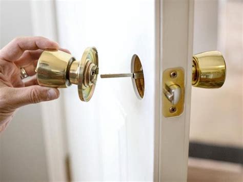 Door Handle Lock Remove