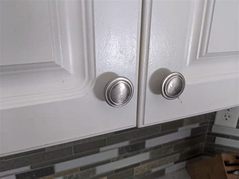 Door Knobs On Cabinets