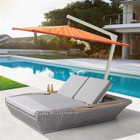 This Double Lounge Chair With Umbrella 2023