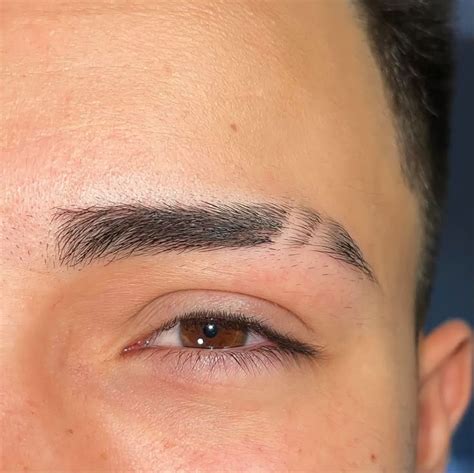 Double Eyebrow Slit