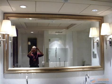 Cool Double Sided Mirror Hotel Going Viral