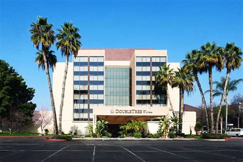 doubletree hilton fresno