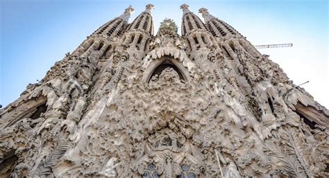 dove si trova la sagrada familia