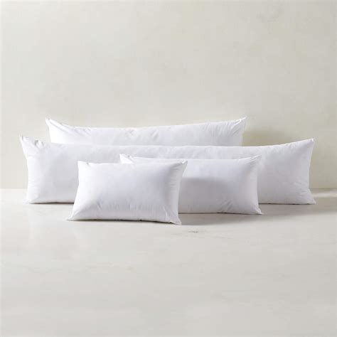 Down Alternative Throw Pillow Inserts