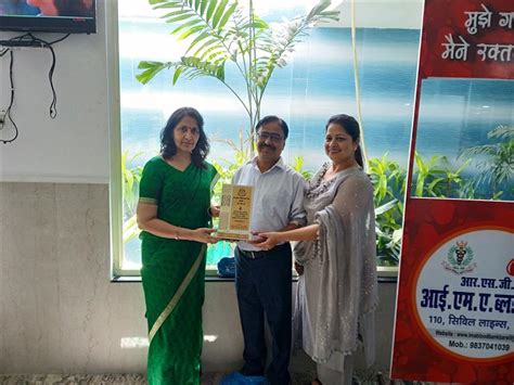 Look Dr Amit Khanna Bareilly 2023