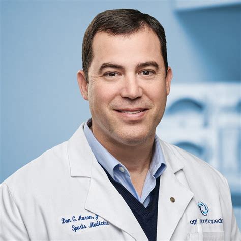 dr carlos kennedy orthopedics