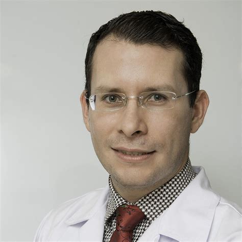 dr gustavo marciaga