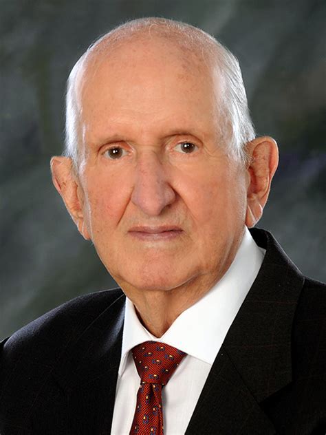 Dr Ivanhoe Baez Comme