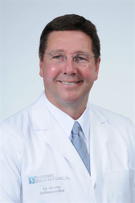 dr moore orthopedic doctor