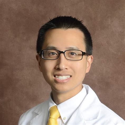 dr nguyen eye specialist