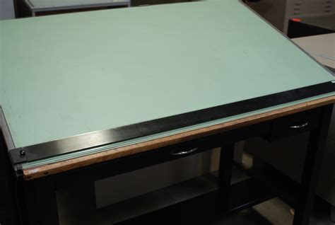 Drafting Table With Edge