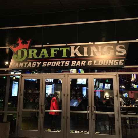draftkings fantasy sports lounge