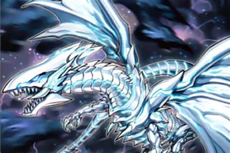 dragon blanc aux yeux bleu