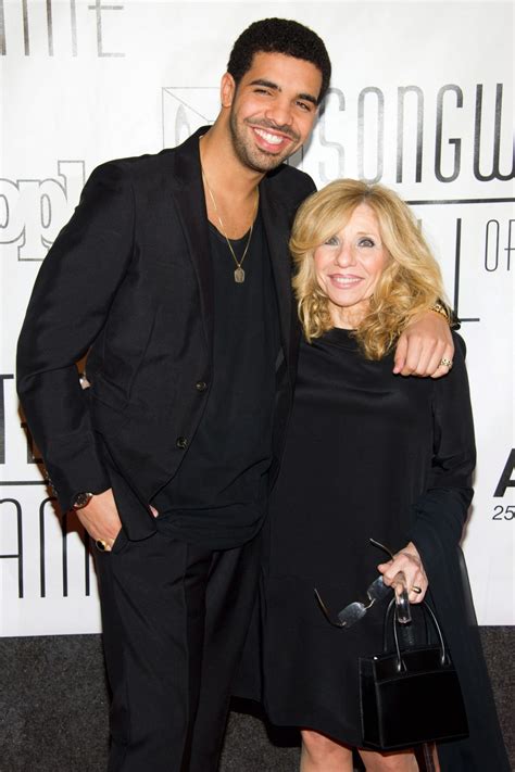 drake and his mother