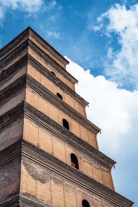 drawbacks walking tour