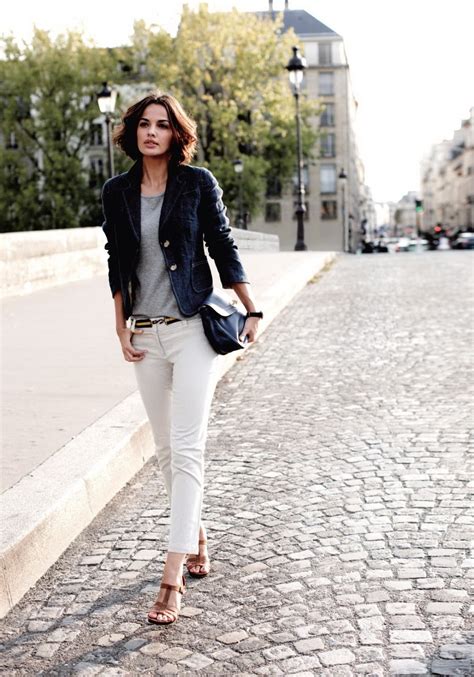 Parisian Chic Street Style Vestir como uma mulher francesa 2021