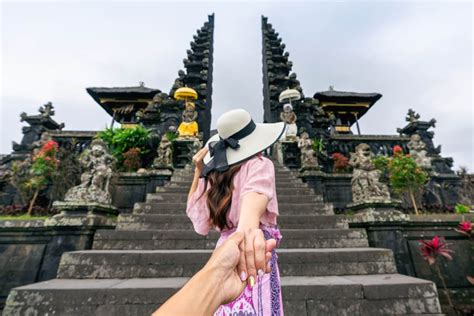 dress code for Bali temples