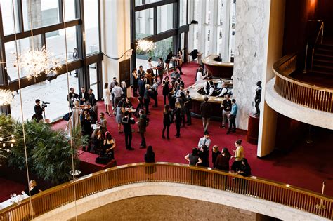 dress code metropolitan opera house new york